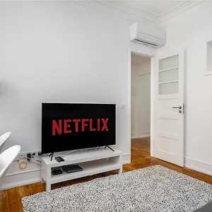 https://whome-hideaway-family-apartment-2.hotels-lisbon-portugal.com