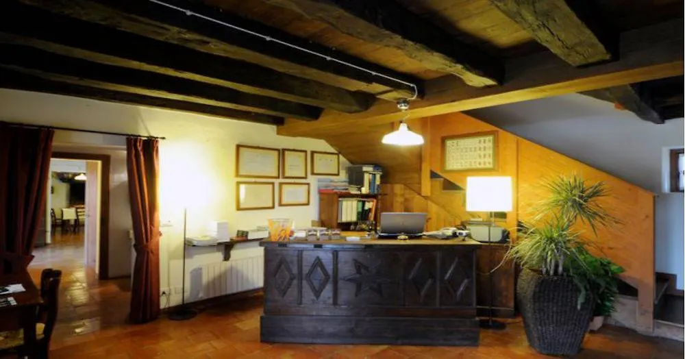 Duca Di Dolle Guest House Rolle 0*,
